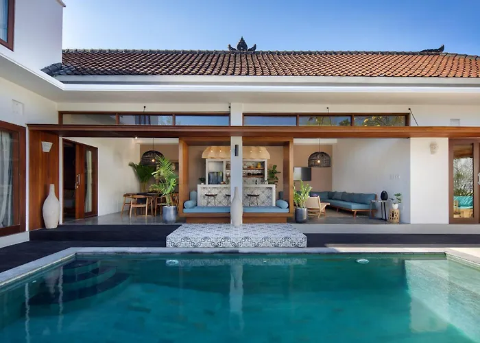 Pawikan - Stylish Tropical 4br With Private Pool In Center Villa Seminyak (Bali)