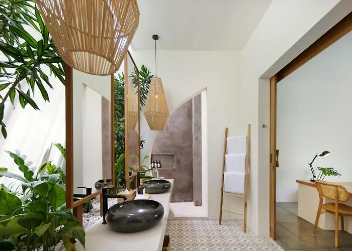 Pawikan - Stylish Tropical 4br With Private Pool In Center Villa Seminyak